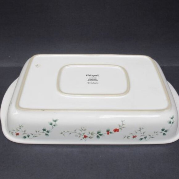 Pfaltzgraff China WINTERBERRY WINTER BERRY 13 3/4 inch Rectangular Bake Dish - Picture 4 of 5